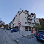 Riverpark Apartment,