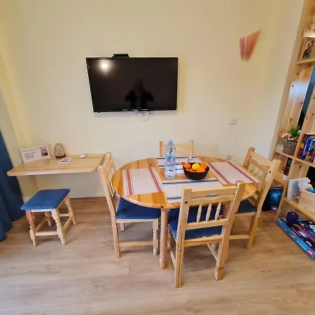 דירה Riverpark Apartment, סנדנסקי