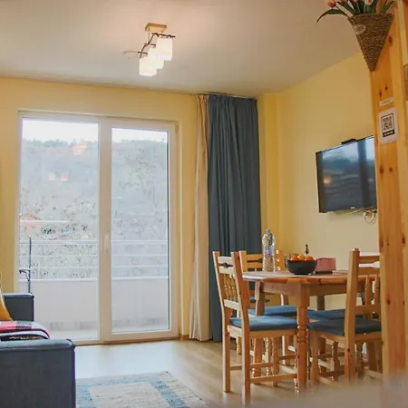 דירה Riverpark Apartment, סנדנסקי